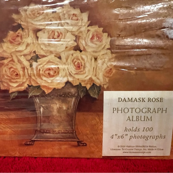 New Damask Rose Photograph Album Holds 100 - Picture 2 of 6